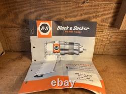 Working Black and Decker #828 Tire Stud Gun With Approx 2,000 Studs
