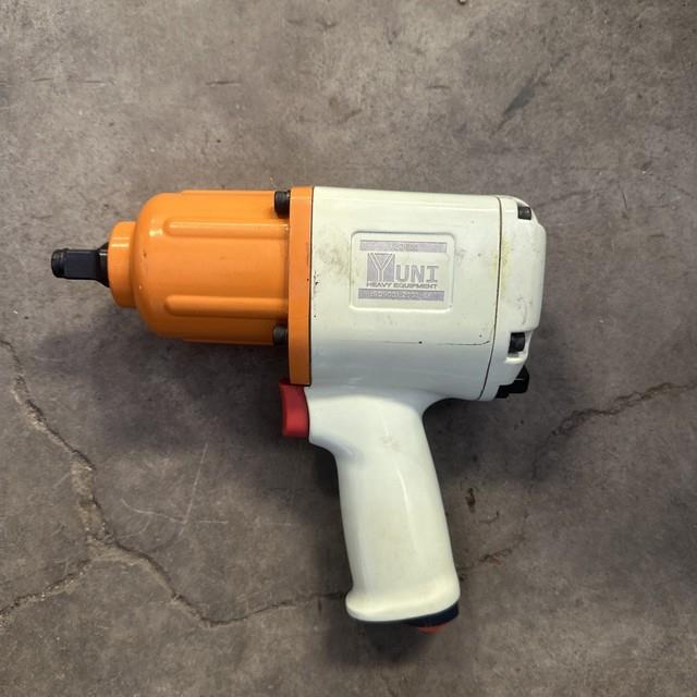 Yuni Industrial Professional Duty Air Impact Tool Yu3600 Complete In Case